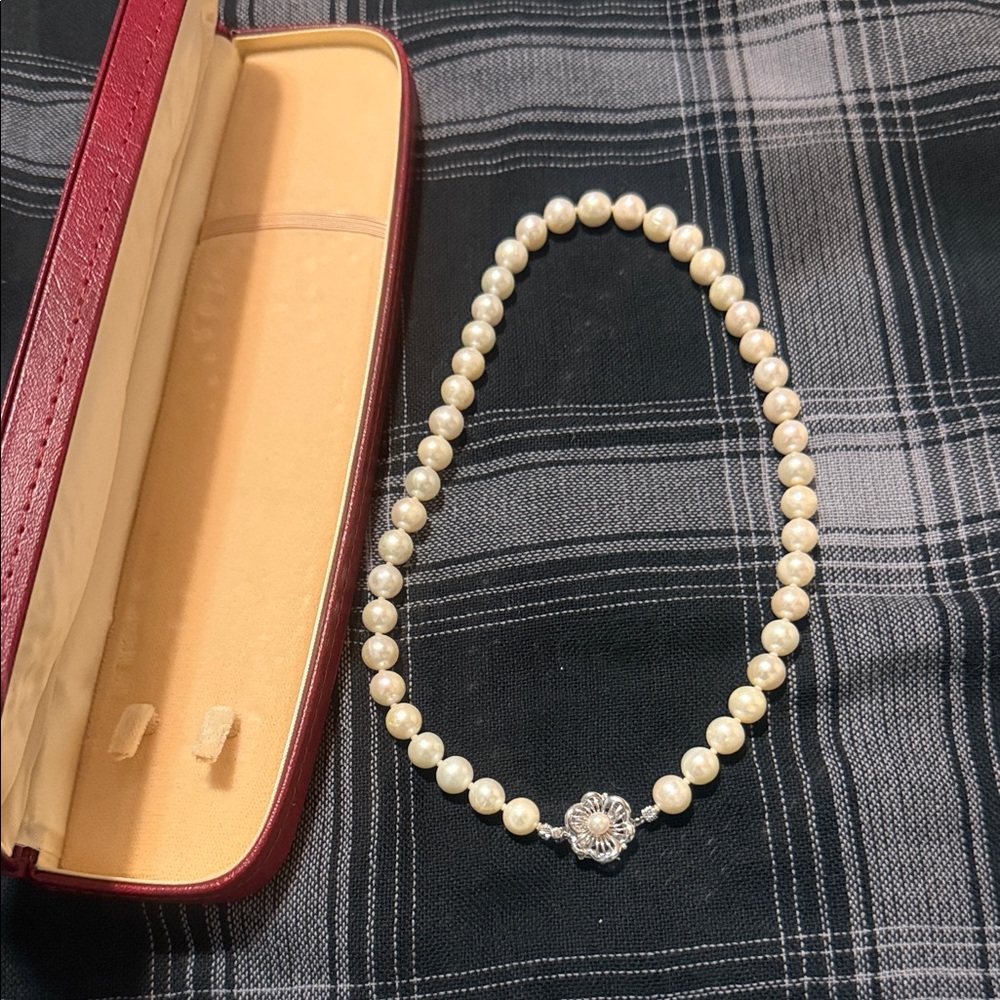 Akoya Pearl Necklace with Silver Clasp Made in Japan / Japanese Pearl